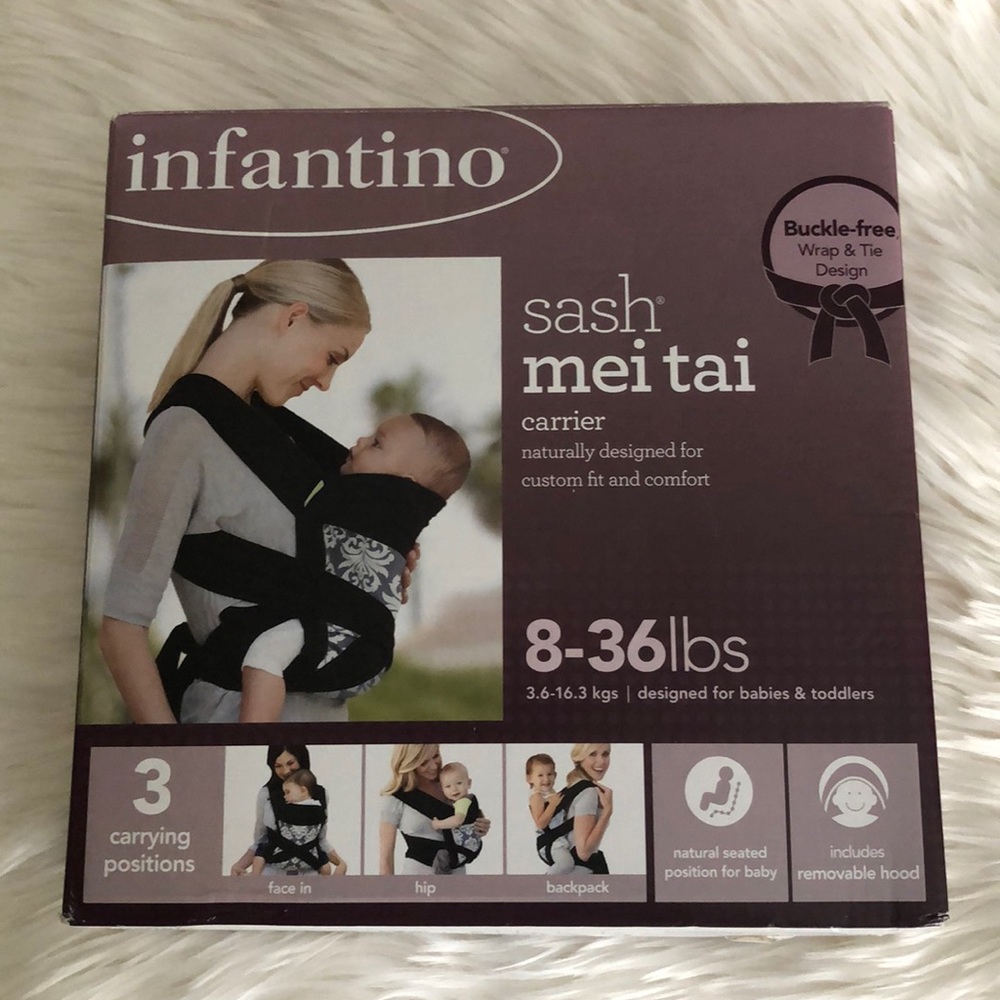 Infantino Sash mei tai baby carrier